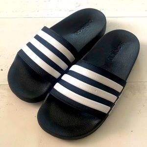 Boys or Girls Adidas slides in great condition